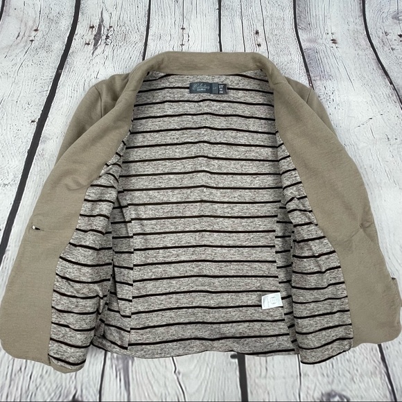 COSTA BLANCA women's taupe 2-pocket cotton blazer, size S - Picture 8 of 13